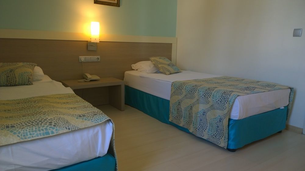 Costa Queen Suites Gümbet Eksteriør bilde
