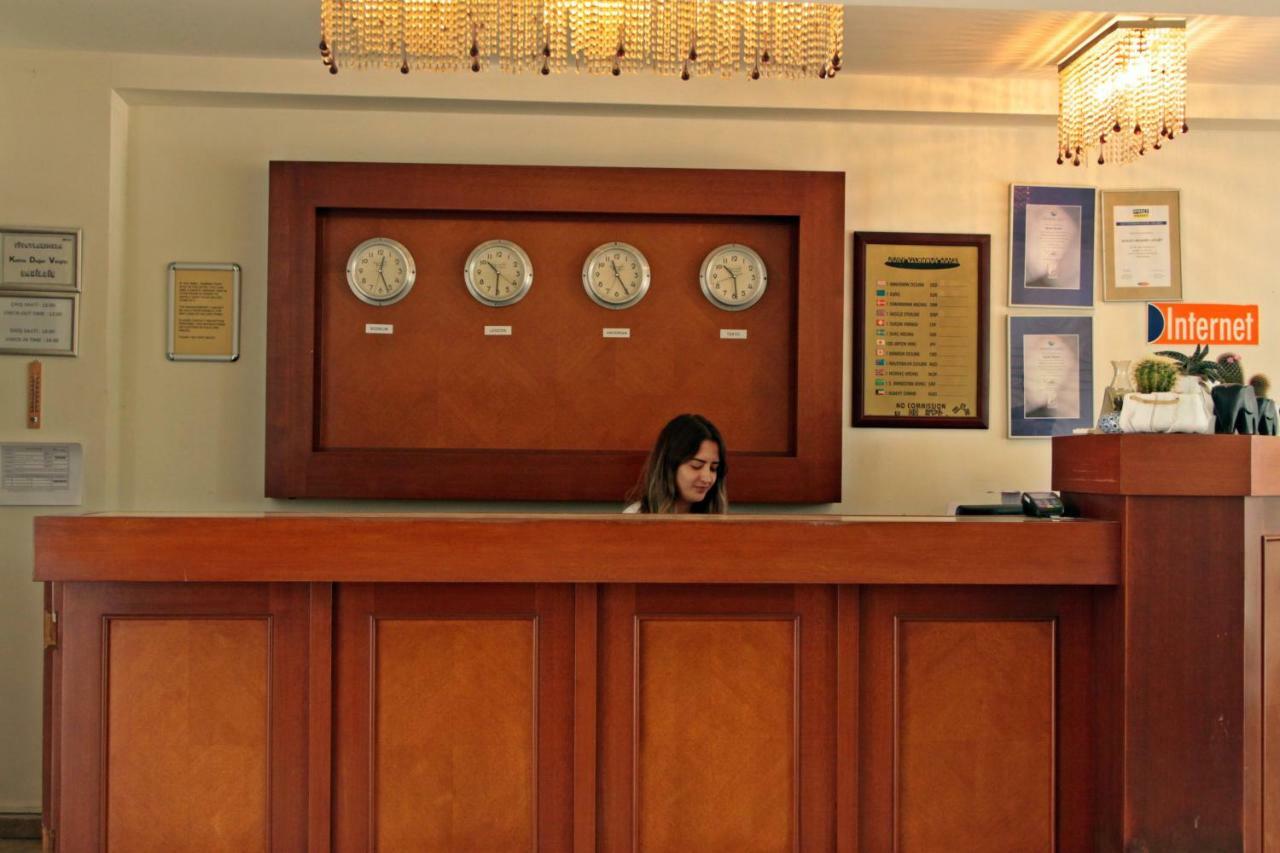 Costa Queen Suites Gümbet Eksteriør bilde